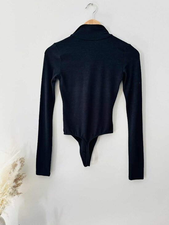 Wilfred Free Black Zip-Front Ribbed Long Sleeve Bodysuit, Size Small - Picture 4 of 4